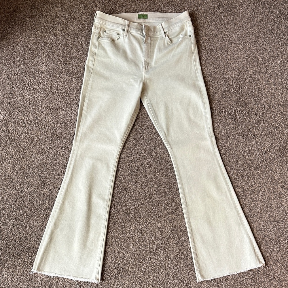 MOTHER Weekender Fray Jeans